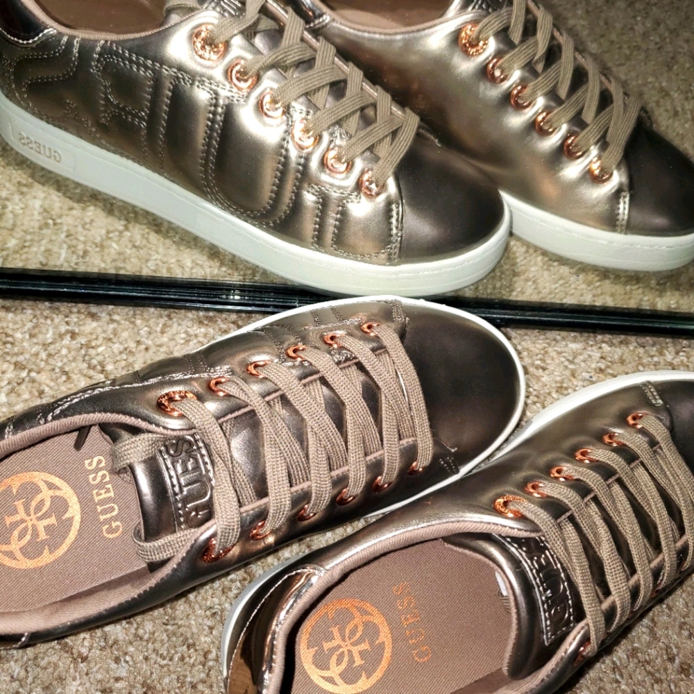 Guess Sneakers